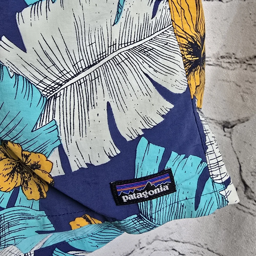 Patagonia Women's Floral Shorts‎ Size XS